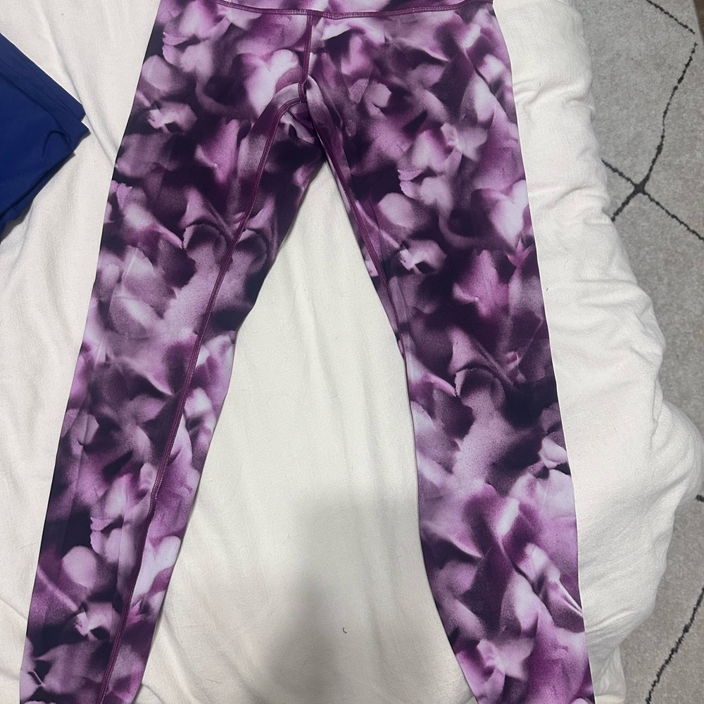 Stylish Purple Lululemon leggings